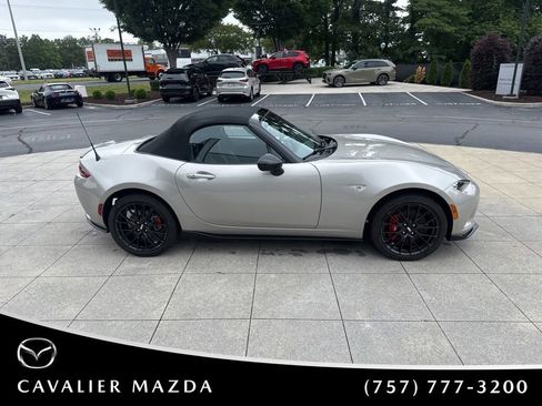 Certified 2023 MAZDA MX-5 Miata Club w/ Brembo/BBS Recaro Package RWD image 4