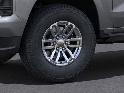 New 2025 Chevrolet Colorado LT image 9