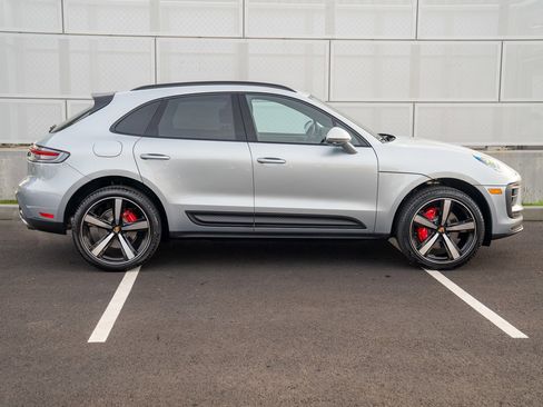 New 2026 Porsche Macan S image 8