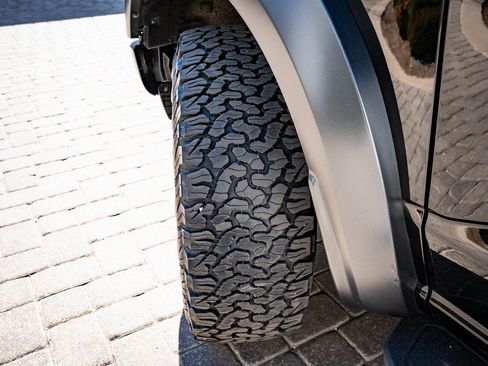 Used 2023 Ford F150 Raptor w/ Raptor Carbon Fibre Package image 38