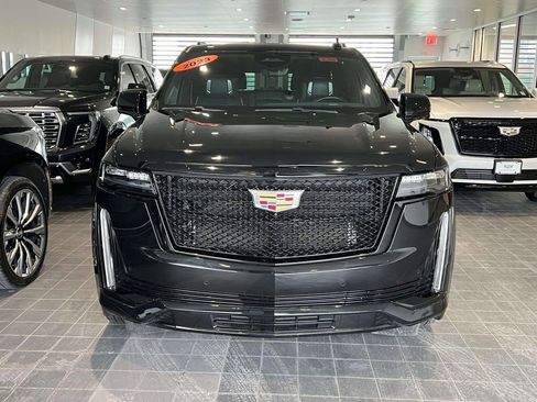 Certified 2023 Cadillac Escalade ESV Sport Platinum w/ LPO, ONYX Package image 2