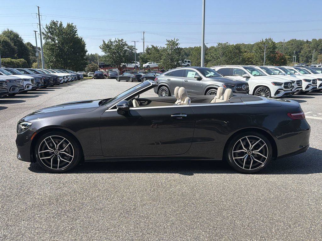 Used 2023 Mercedes-Benz E 450 Cabriolet image 5