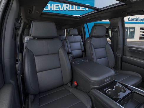 New 2026 Chevrolet Suburban RST w/ Advanced Technology Package image 17