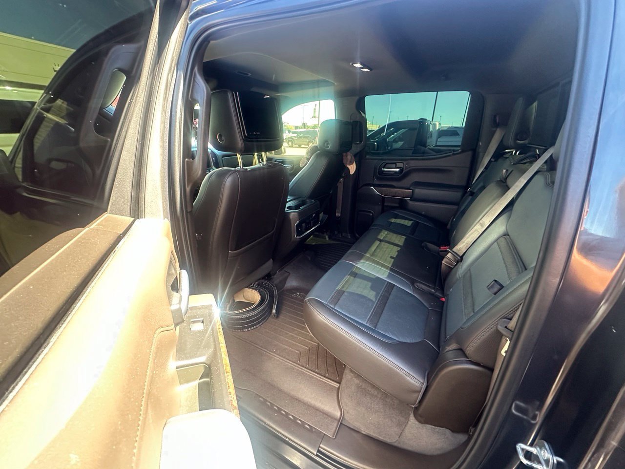 Used 2020 GMC Sierra 1500 Denali w/ Denali Ultimate Package AWD/4WD image 12