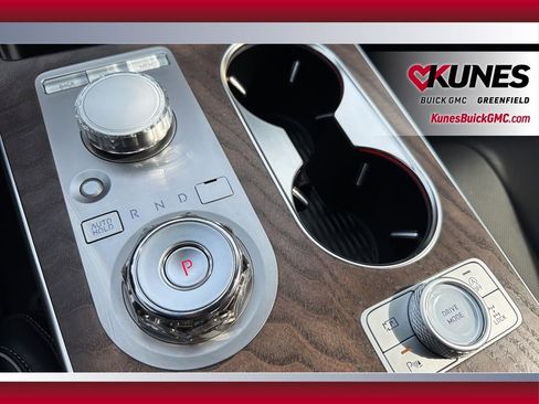 Used 2025 Genesis GV80 2.5T Prestige image 37