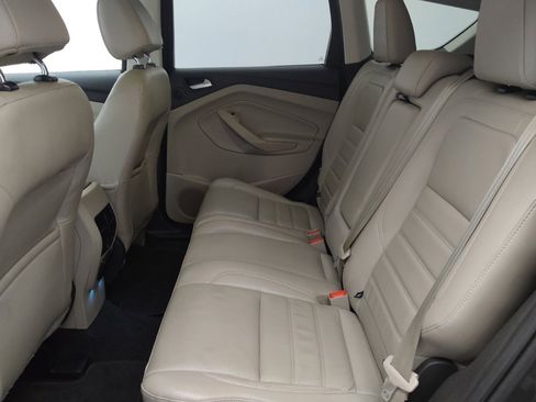 Used 2017 Ford Escape Titanium image 18