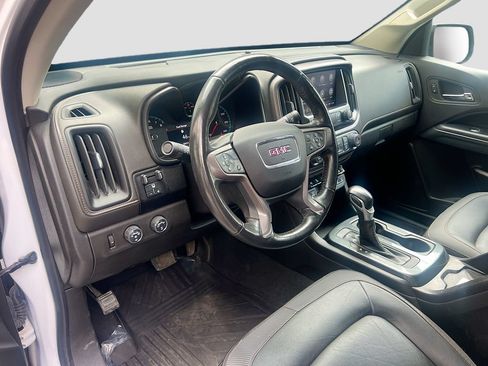Used 2022 GMC Canyon AT4 w/ Trailering Package AWD/4WD image 9
