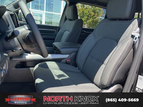 New 2026 RAM 1500 Big Horn AWD/4WD image 4