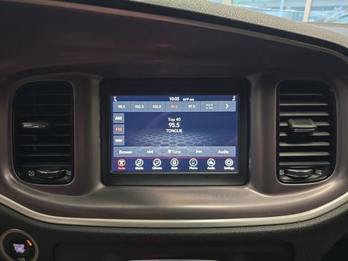 Used 2021 Dodge Charger SXT w/ Blacktop Package image 21