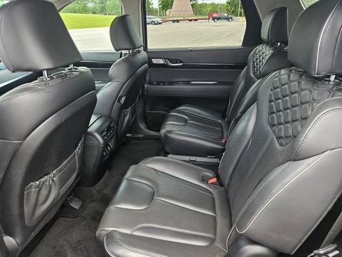 Used 2022 Hyundai Palisade Limited FWD image 25