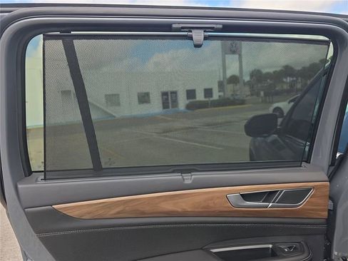 New 2026 Volkswagen Atlas SE image 12