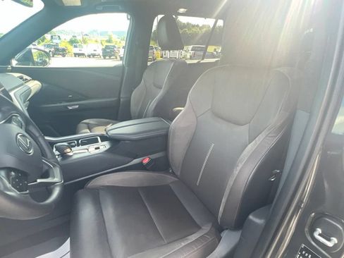 Used 2024 Lexus TX 350 AWD w/ Technology Package image 31