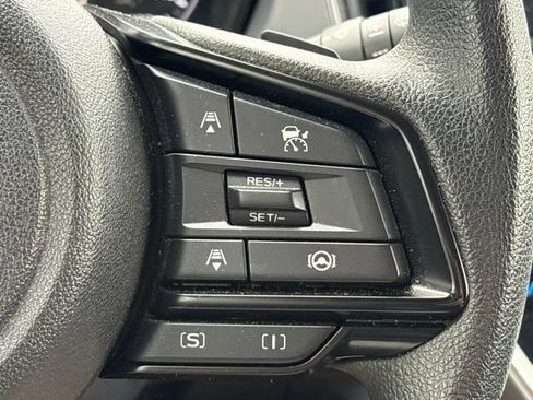 Used 2025 Subaru Crosstrek 2.5i Premium AWD/4WD image 18