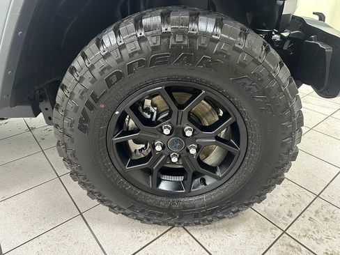 Used 2025 Jeep Wrangler Willys image 13