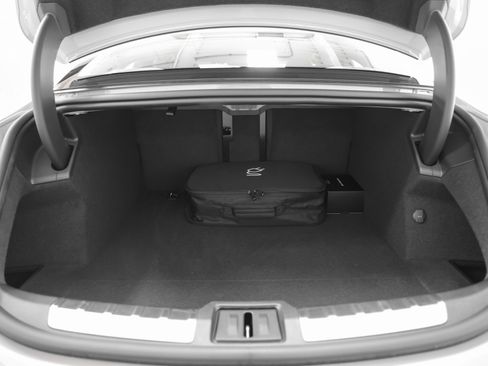 New 2026 Porsche Taycan GTS image 24