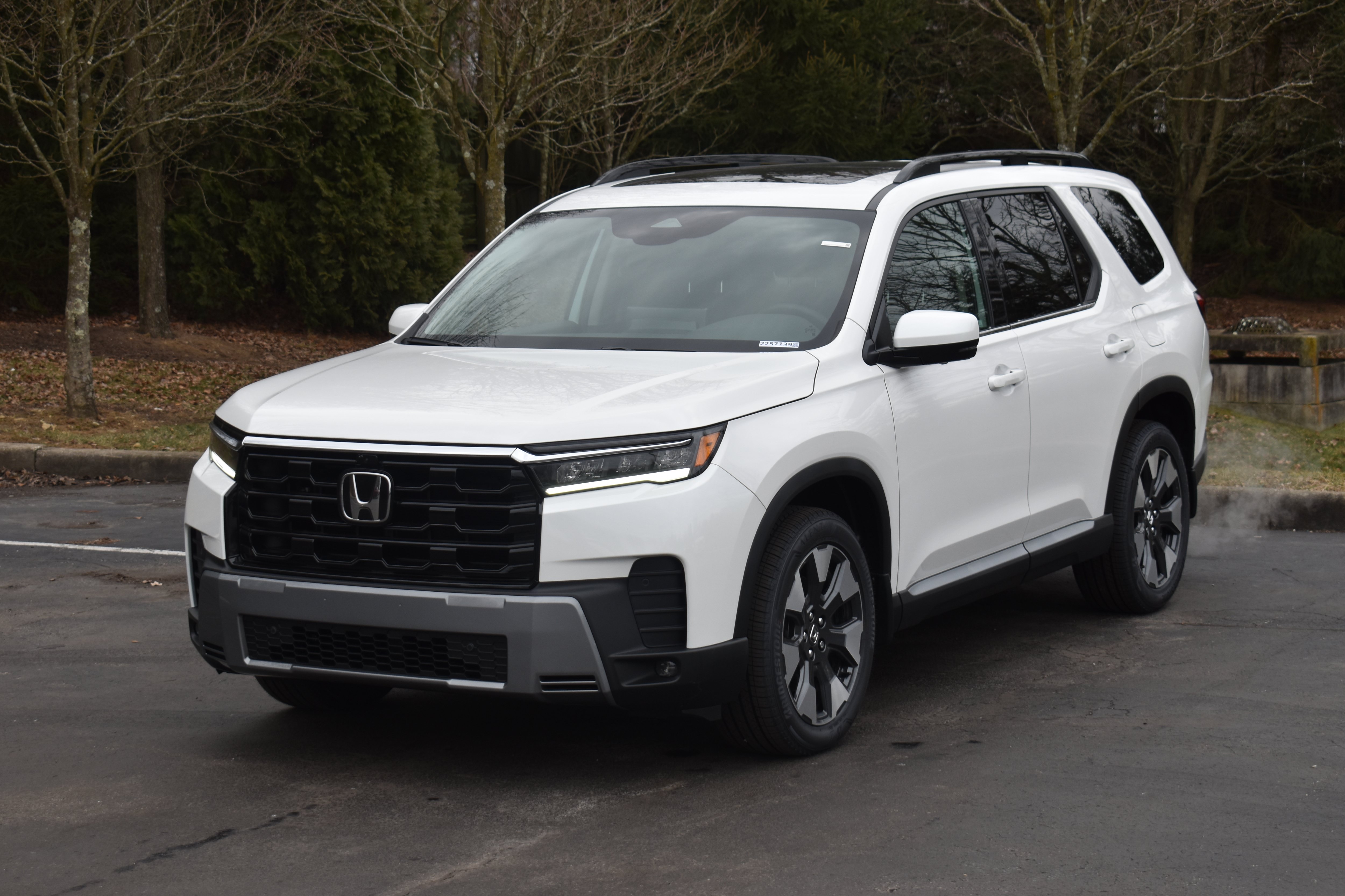 New 2026 Honda Pilot Touring image 3