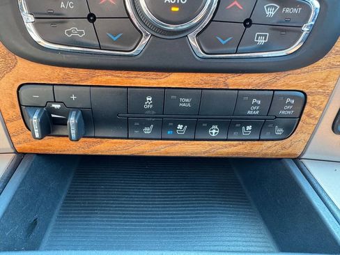 Used 2014 RAM 1500 Laramie Longhorn w/ Convenience Group AWD/4WD image 24