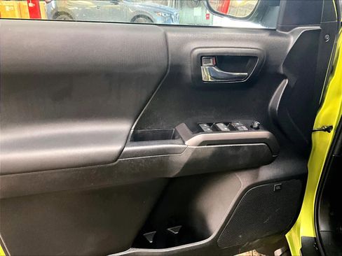 Used 2022 Toyota Tacoma TRD Pro image 9