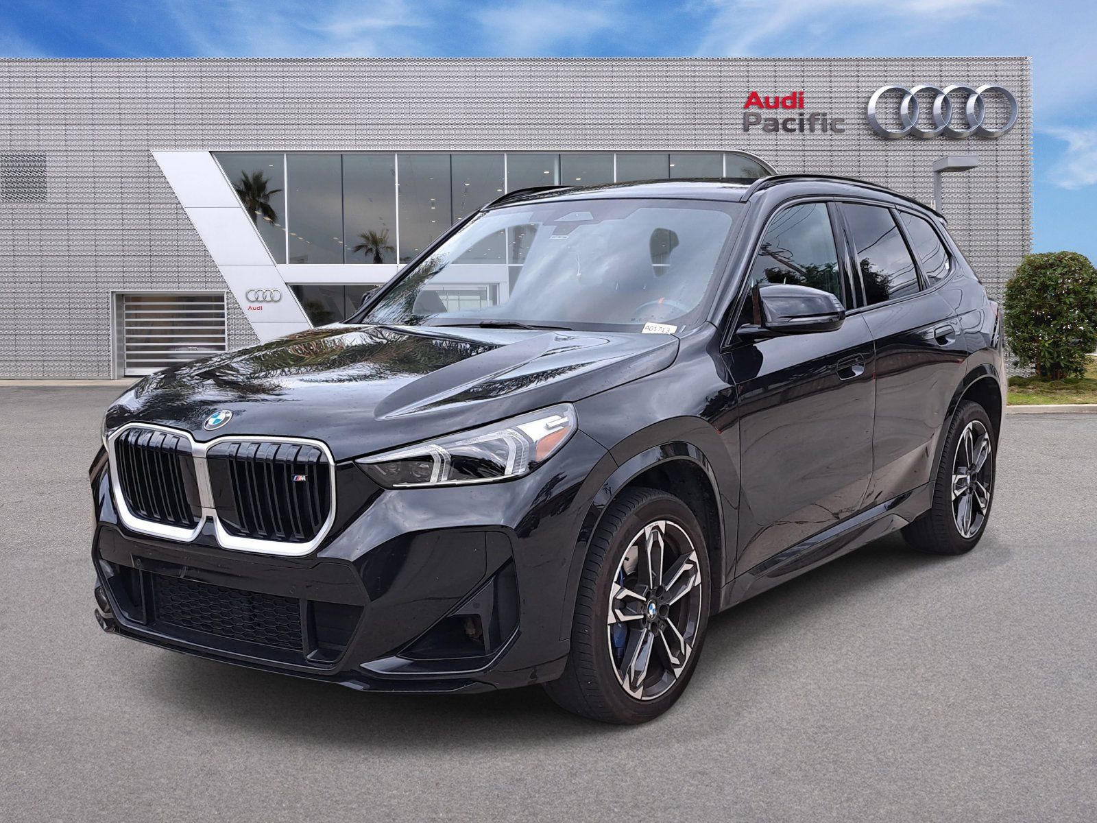 Used 2024 BMW X1 M35i AWD/4WD image 1