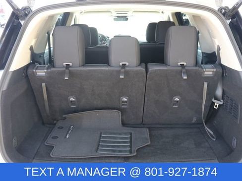 Used 2025 Nissan Pathfinder SV AWD/4WD image 12