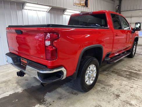 Used 2021 Chevrolet Silverado 2500 LT w/ Convenience Package image 11
