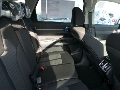 New 2026 Kia Sorento LX image 21