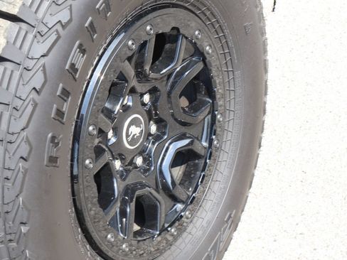 Used 2024 Ford Bronco Wildtrak AWD/4WD image 38