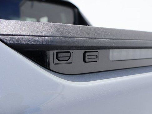 New 2025 GMC Hummer EV 2X w/ LPO, Dark Essentials Package image 11