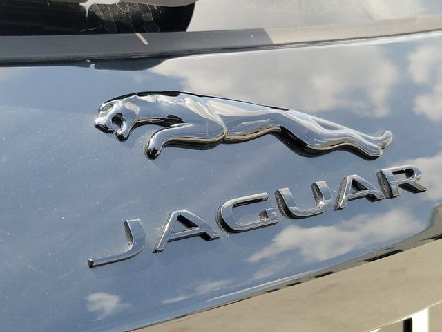 Used 2026 Jaguar F-PACE R-Dynamic S AWD/4WD image 11