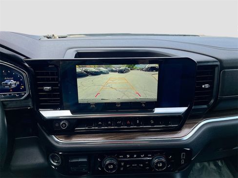 Used 2024 Chevrolet Silverado 1500 LT Trail Boss w/ Convenience Package II image 14