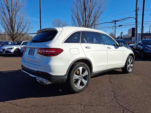 Used 2018 Mercedes-Benz GLC 300 4MATIC image 6