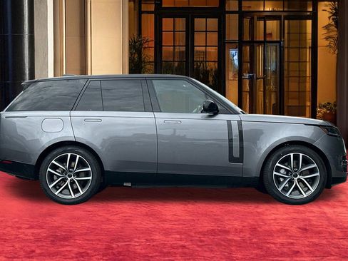 New 2026 Land Rover Range Rover SE AWD/4WD image 7