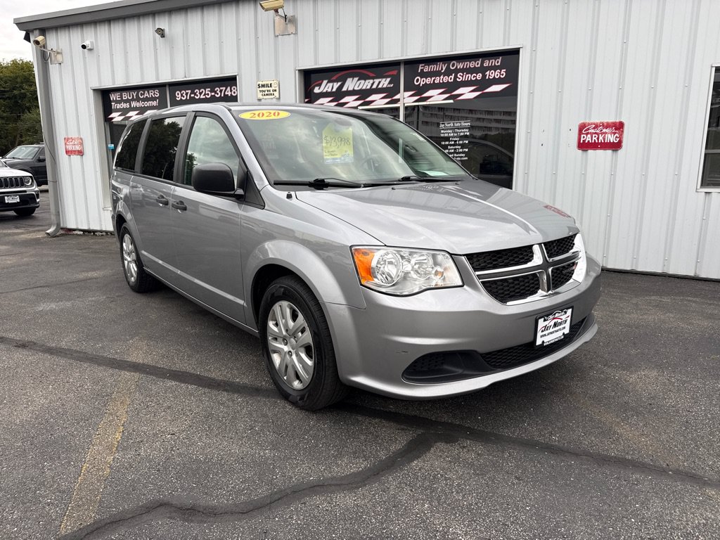 Used 2020 Dodge Grand Caravan SE FWD image 1