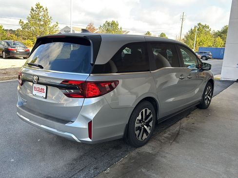 New 2026 Honda Odyssey EX-L image 5