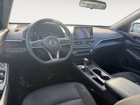 Used 2022 Nissan Altima 2.5 SV image 15