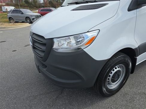 New 2025 Mercedes-Benz Sprinter 2500 image 13