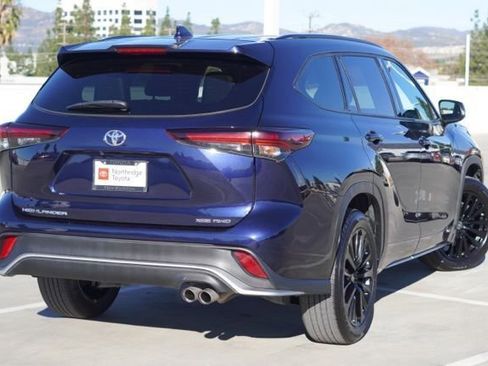 Used 2024 Toyota Highlander XSE image 7