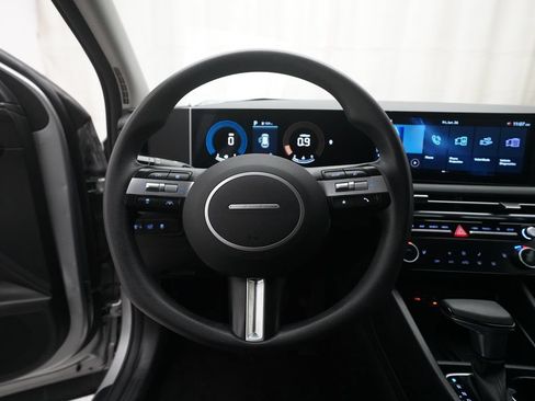 Used 2025 Hyundai Tucson SEL AWD/4WD image 4