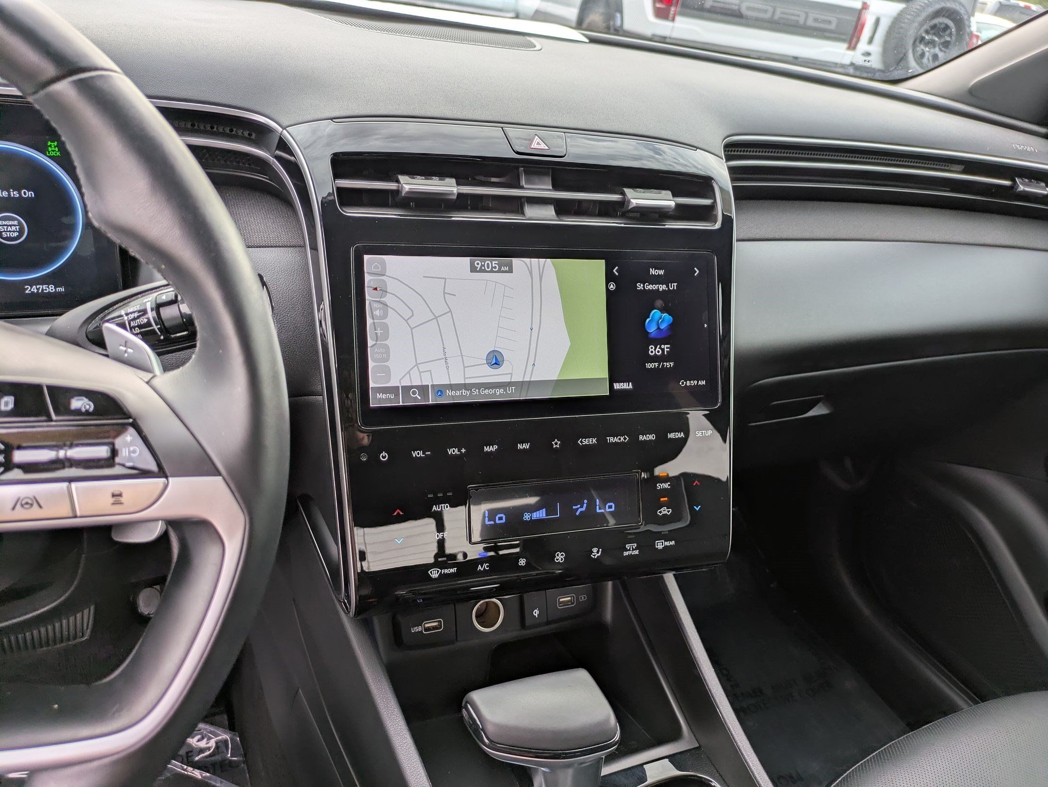 Used 2024 Hyundai Santa Cruz Limited AWD/4WD image 25