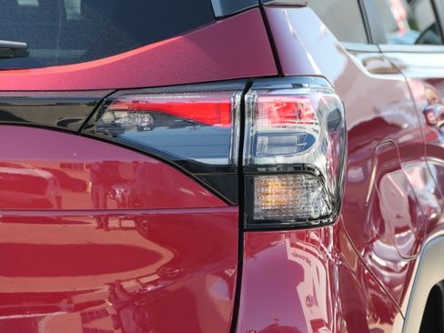 Certified 2026 Subaru Forester Premium AWD/4WD image 5