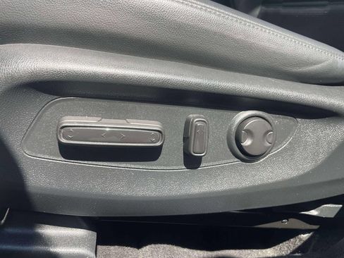 Used 2024 Honda CR-V EX-L image 19