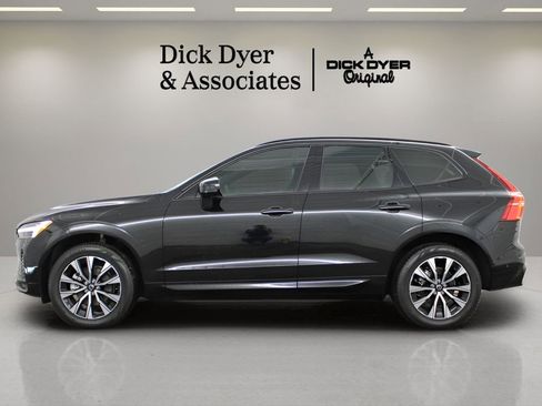 Certified 2025 Volvo XC60 B5 Plus w/ Protection Package Premier AWD/4WD image 6