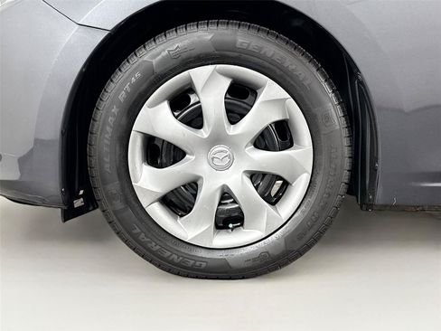 Used 2015 MAZDA MAZDA3 i Sport FWD image 38