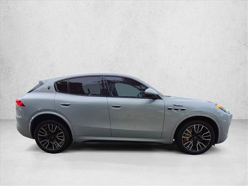 Used 2023 Maserati Grecale Modena AWD/4WD image 4