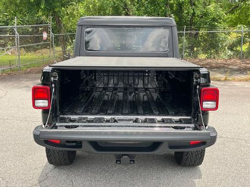 Used 2021 Jeep Gladiator Sport AWD/4WD image 4
