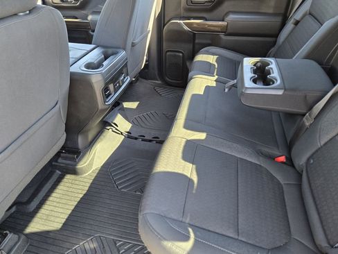 Used 2022 Chevrolet Silverado 1500 LT Trail Boss image 40