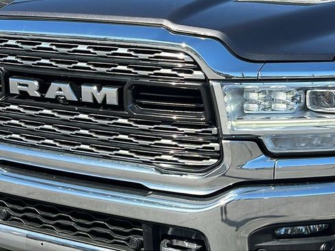 Used 2022 RAM 2500 Limited image 4