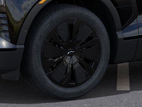 New 2025 Chevrolet Blazer EV LT AWD/4WD image 9