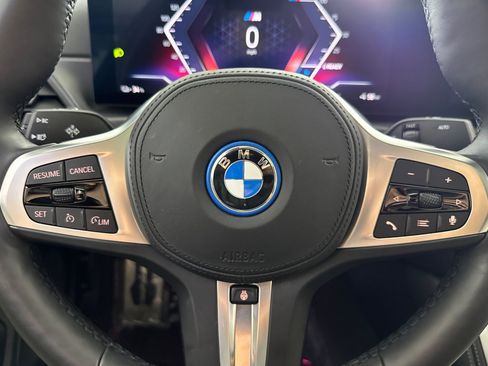 Used 2023 BMW i4 eDrive40 w/ M Sport Package RWD image 11