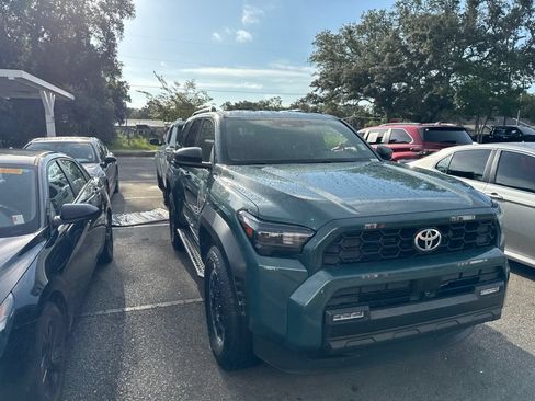 Used 2025 Toyota 4Runner TRD Off-Road Premium AWD/4WD image 3